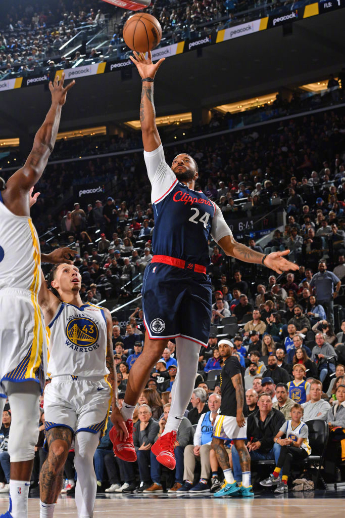 勇士横扫篮网,乔治统治全场 勇士横扫篮网,乔治统治全场