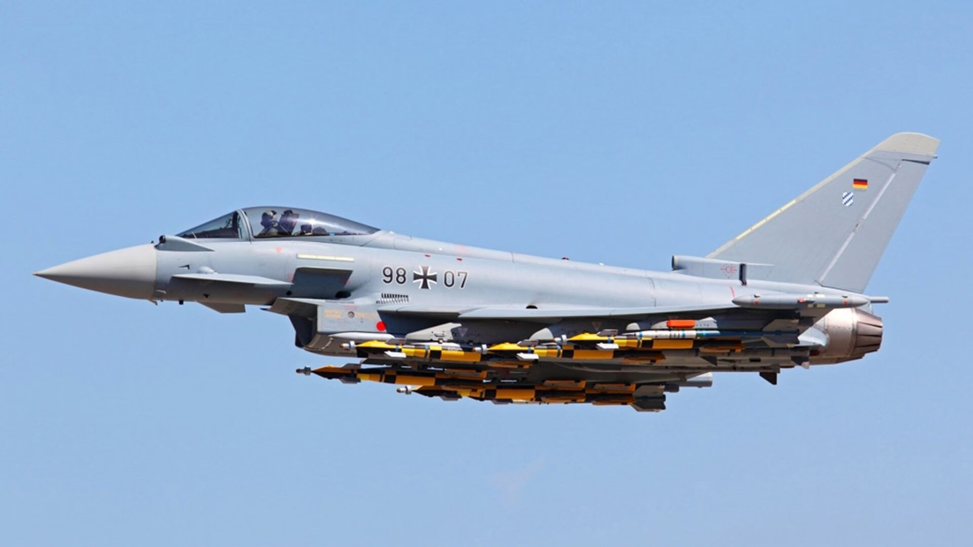 爆冷夜的史诗对决，安哥拉战术铁笼窒息葡萄牙，草根英雄坎特一战封神