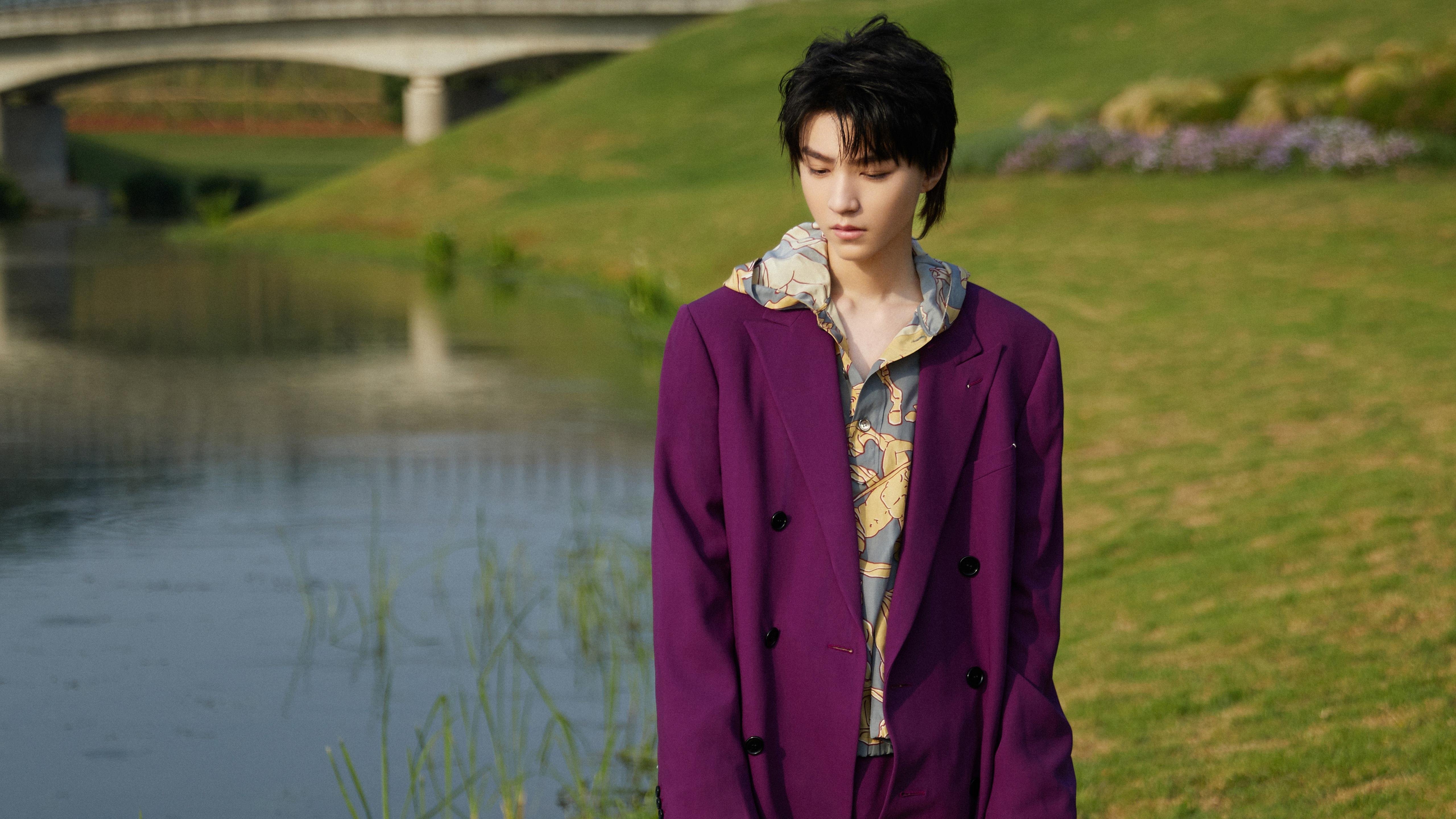 蓝色齿轮如何碾碎橙色风车，从曼城式足球解读荷兰战术体系的困境与格列兹曼的关键密码